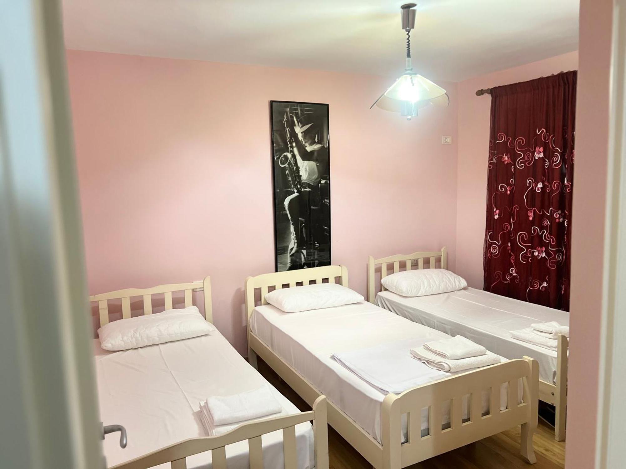 Skanderbeg Square Apartment 티라나 외부 사진